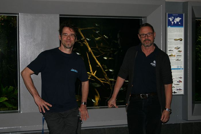 Marco Hasselmann with staff in front of the "Mata Atlantica" tank at Zoo Aquarium Berlin Zoo Aquarium Berlin Mata Atlantica